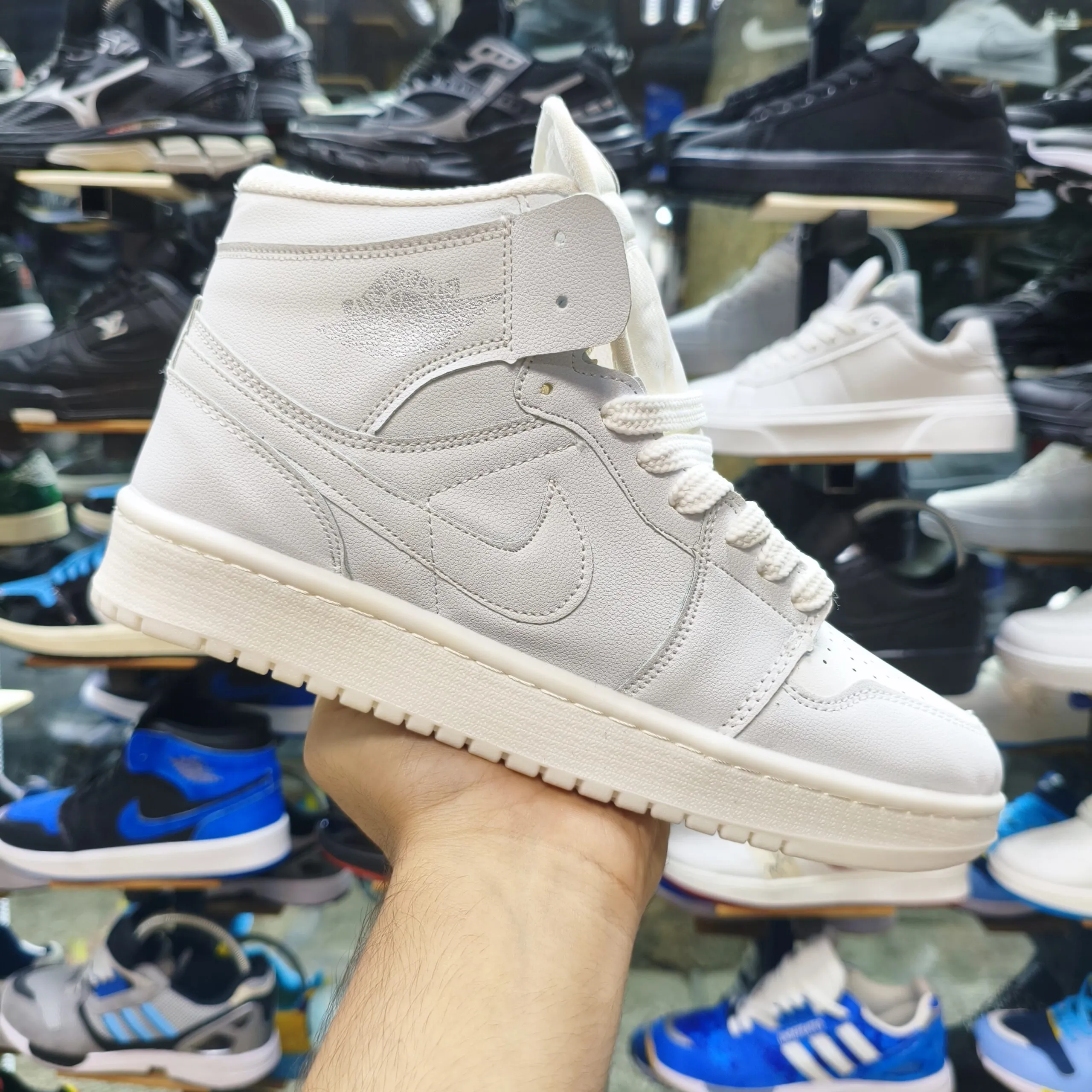 کتونی نایک جردن 1 ساقدار سفید تمام مردانه طرح اصلی سایز 41 تا 44