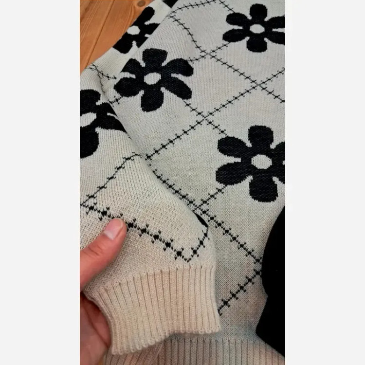 ست بلوز و شلوار بافت دخترانه طرح گل نخ آکریلیک پاییزه و زمستانه